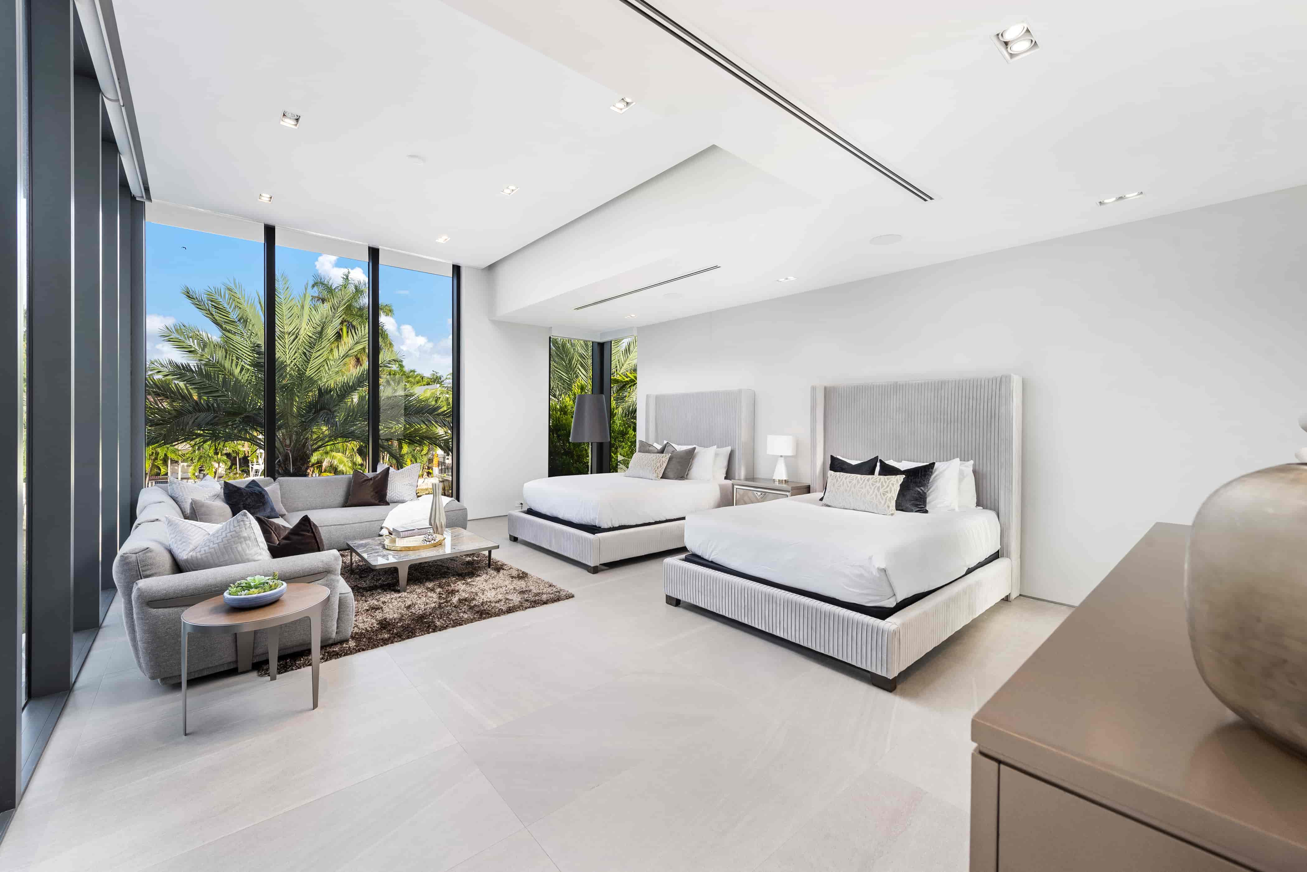 white Luxury villa Rental in Miami