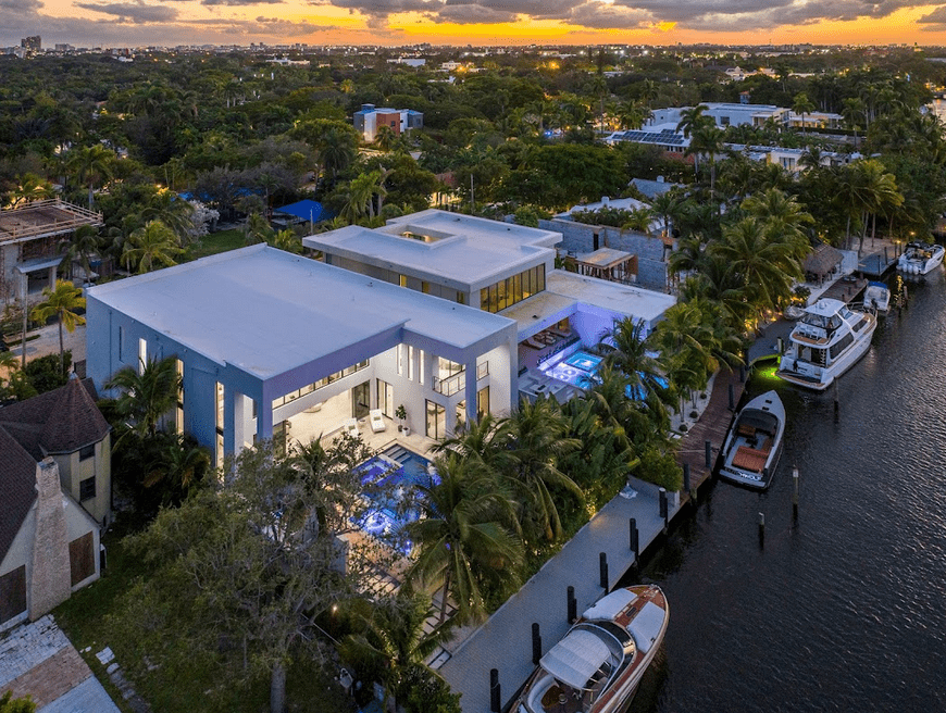 Luxury villa Rental in Miami