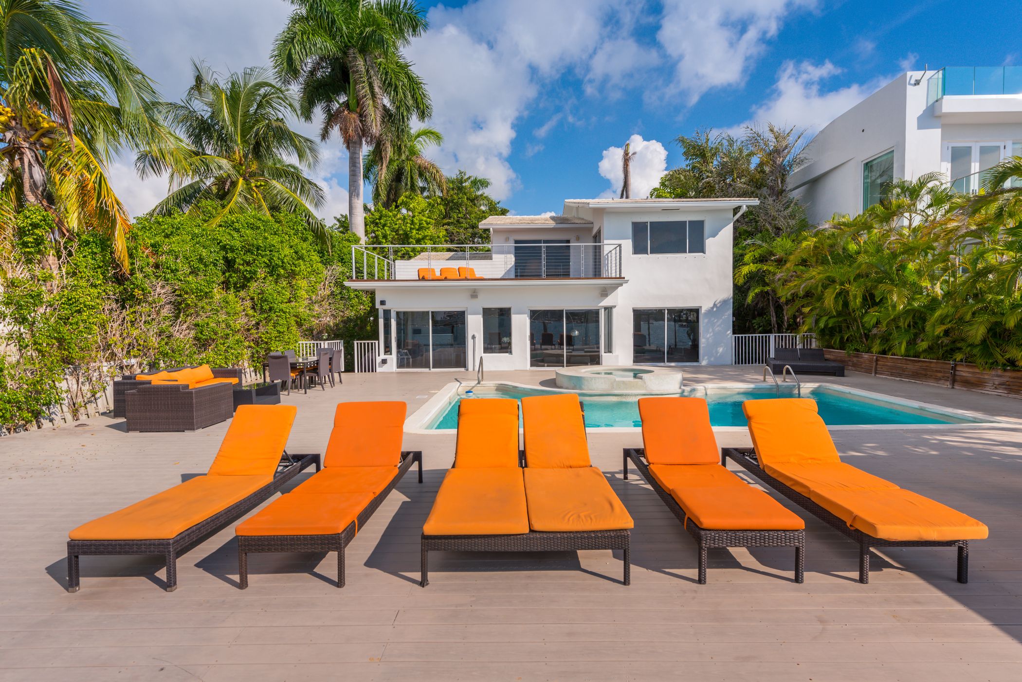 Luxury Villa rental Miami