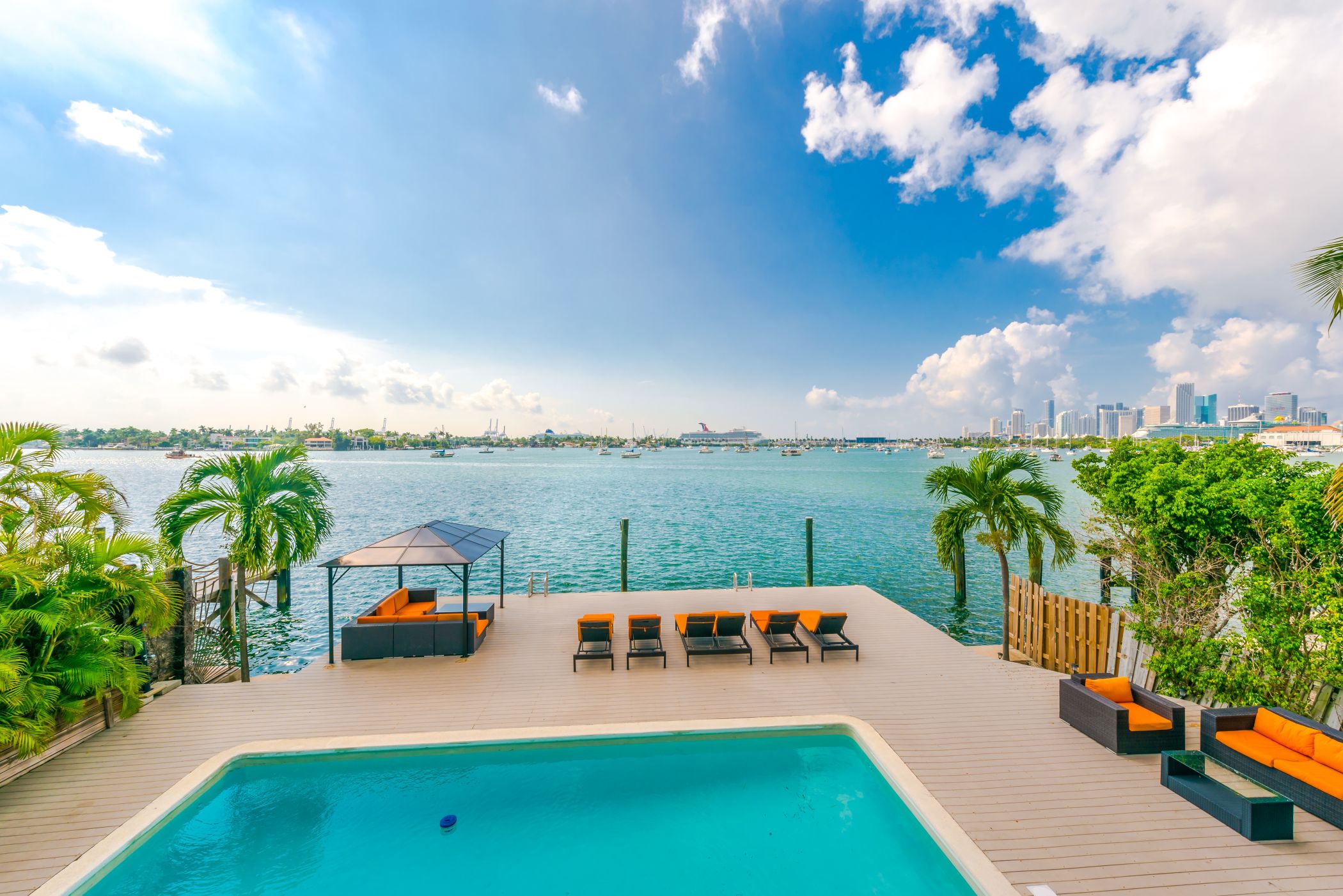 luxury villa rental miami