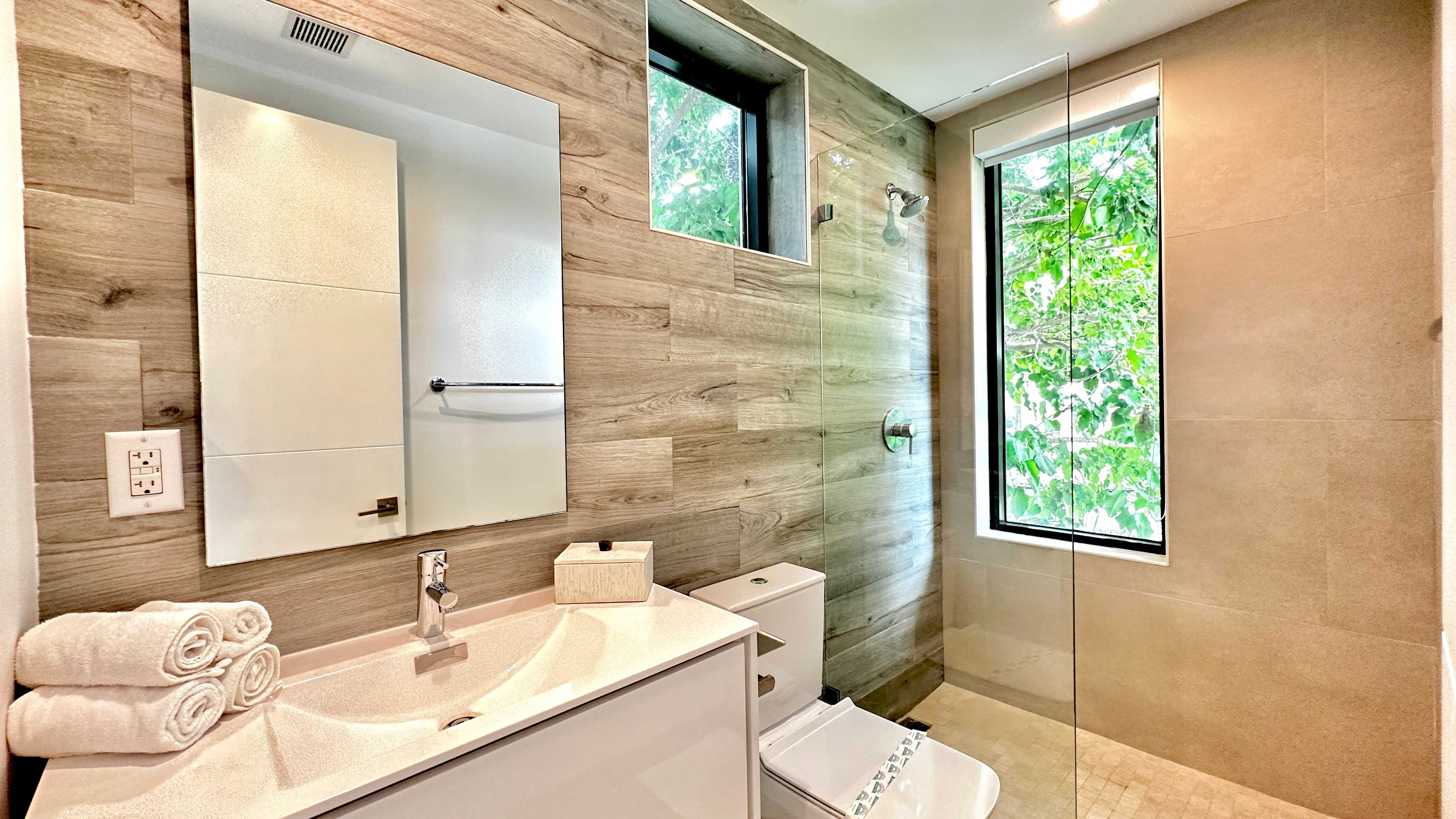 Bathroom of Villa Briah rentals Miami