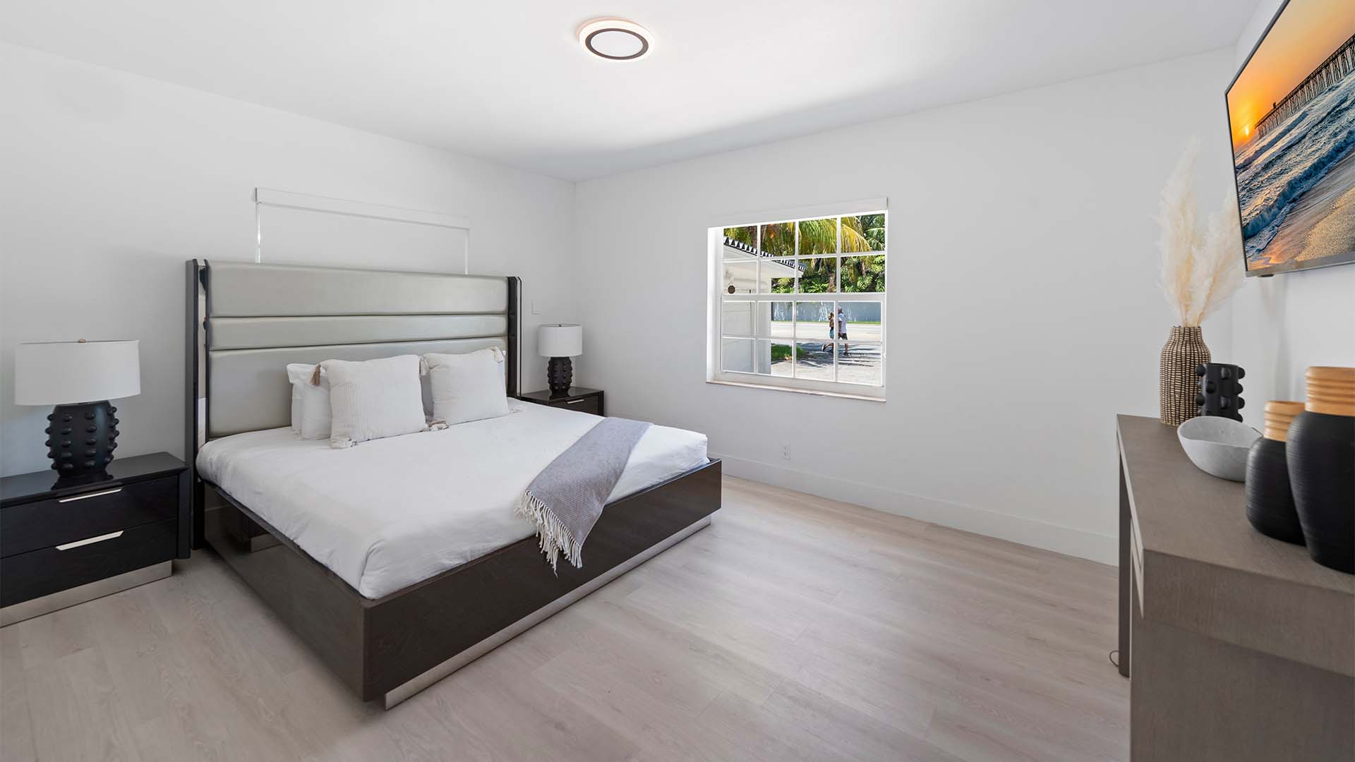 Bedroom of a mansion rental in Miami