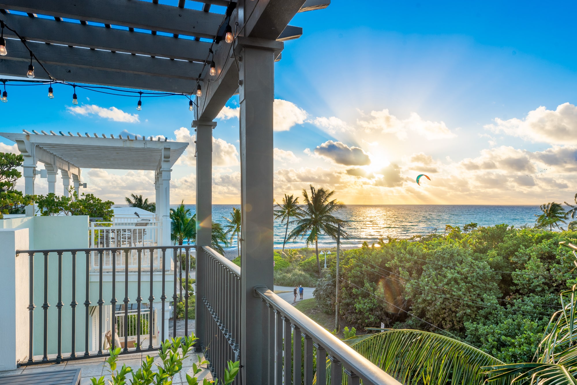 Beach front Luxury Bedroom Villa Coco