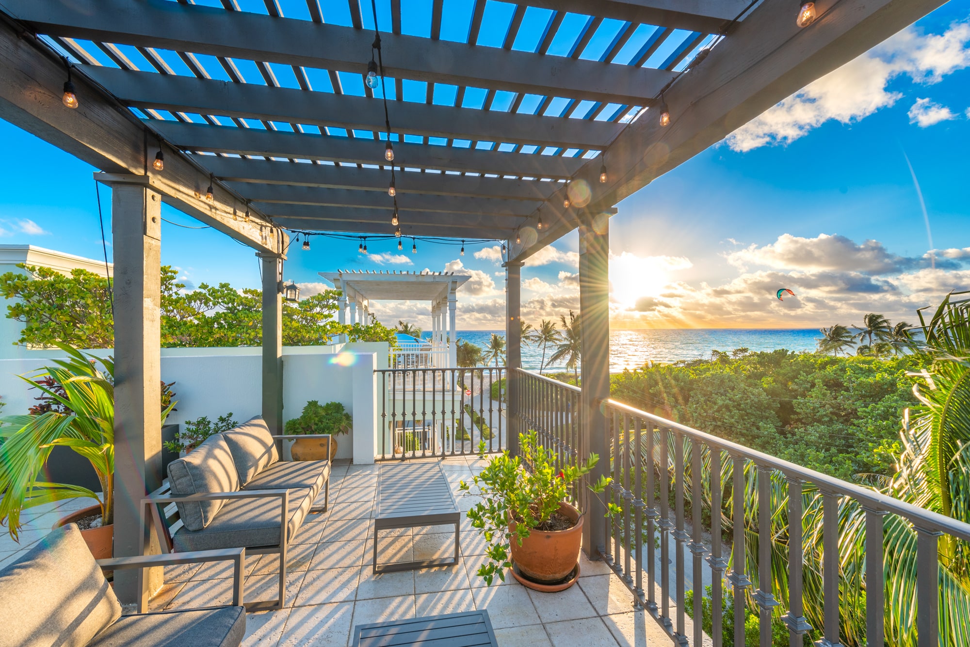 Beachfront Luxury Bedroom Villa Coco