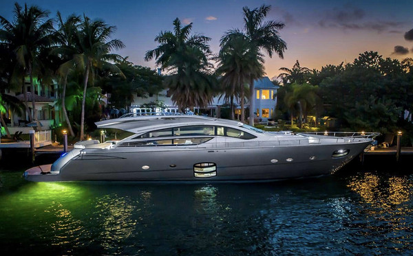 Milagros 82 Yacht Rental Miami
