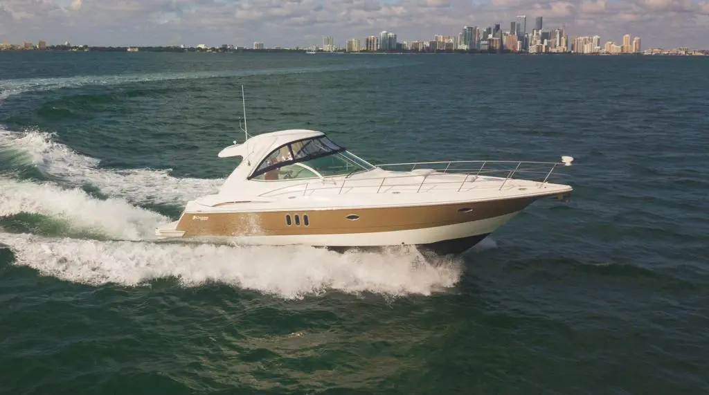 43' Crusier Yacht Rental Miami
