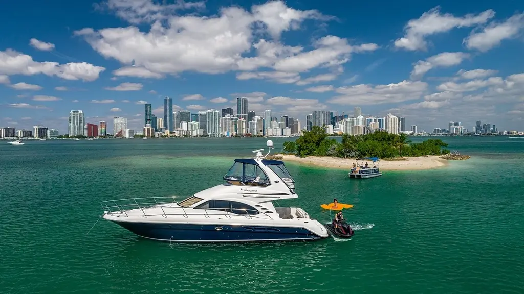 48 Sea Ray Sedan yacht rental Miami