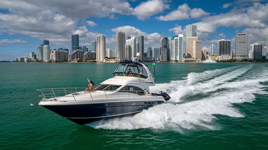 48 Sea Ray Sedan yacht rental Miami